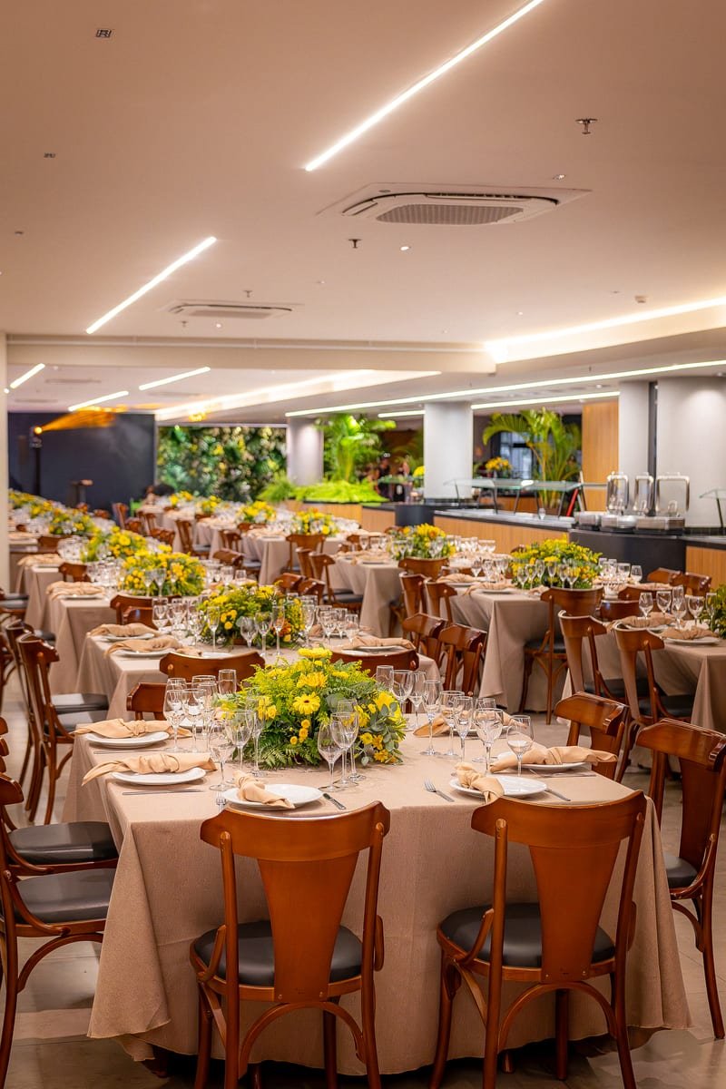 Salão amplo do Panorama montado para evento