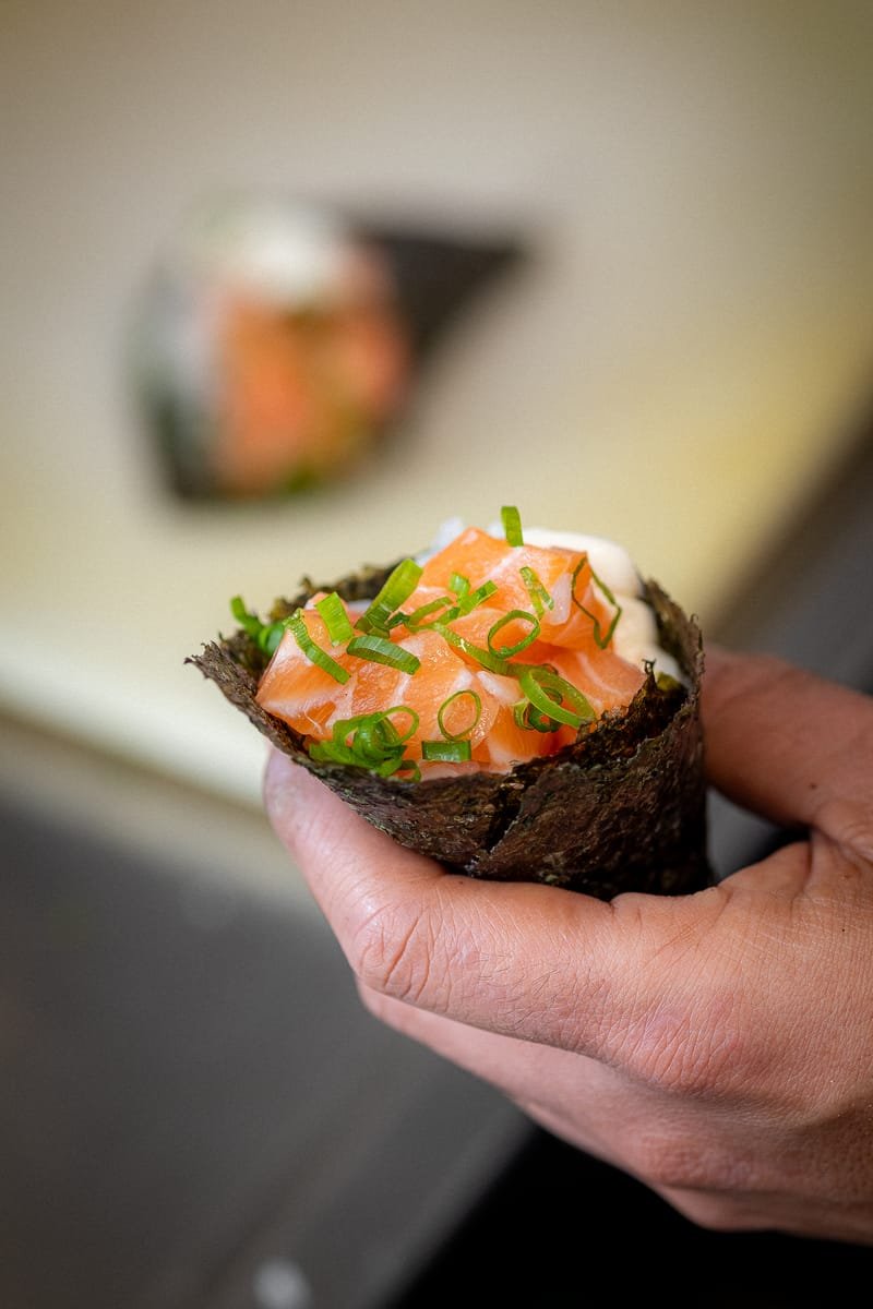 Sushi de salmão